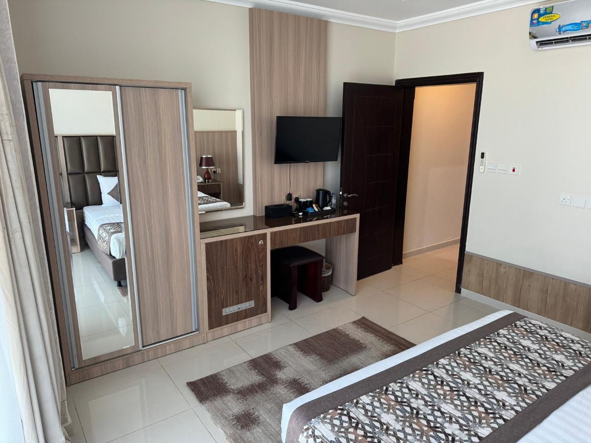 Primotel Suites As Salamah Dzsidda Kültér fotó